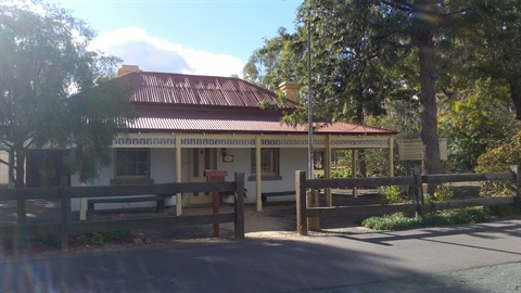 05-21-Old-Telegraph-Station-2021.05.17